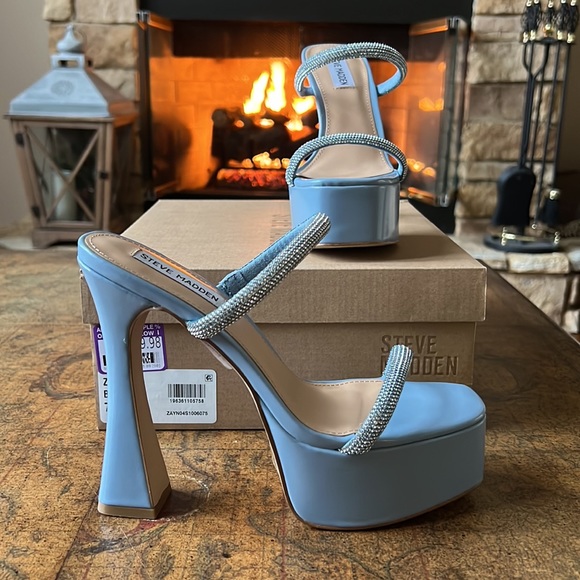 Steve Madden Platform Heels - Picture 2 of 5